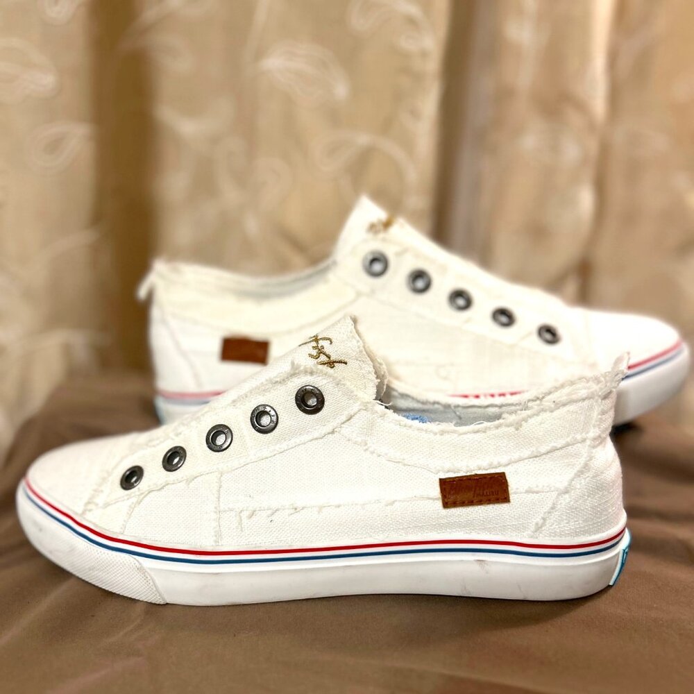 Blowfish Malibu Women's Play Canvas Fashion Sneaker - Size 9 - NWOT